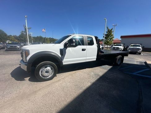 Used 2019 Ford F550 2WD SuperCab Super Duty image 3