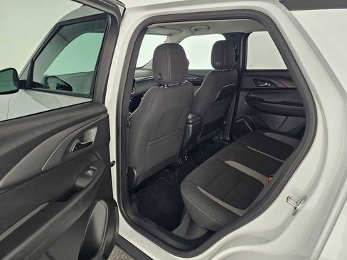 Used 2025 Chevrolet TrailBlazer LT w/ Convenience Package AWD/4WD image 15