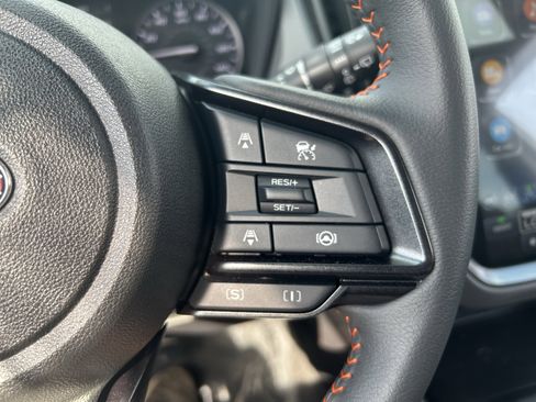 Used 2025 Subaru Crosstrek 2.5i Limited w/ Crosstrek Mirror Package image 16