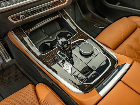 Used 2023 BMW X5 M50i w/ Climate Comfort Package AWD/4WD image 28