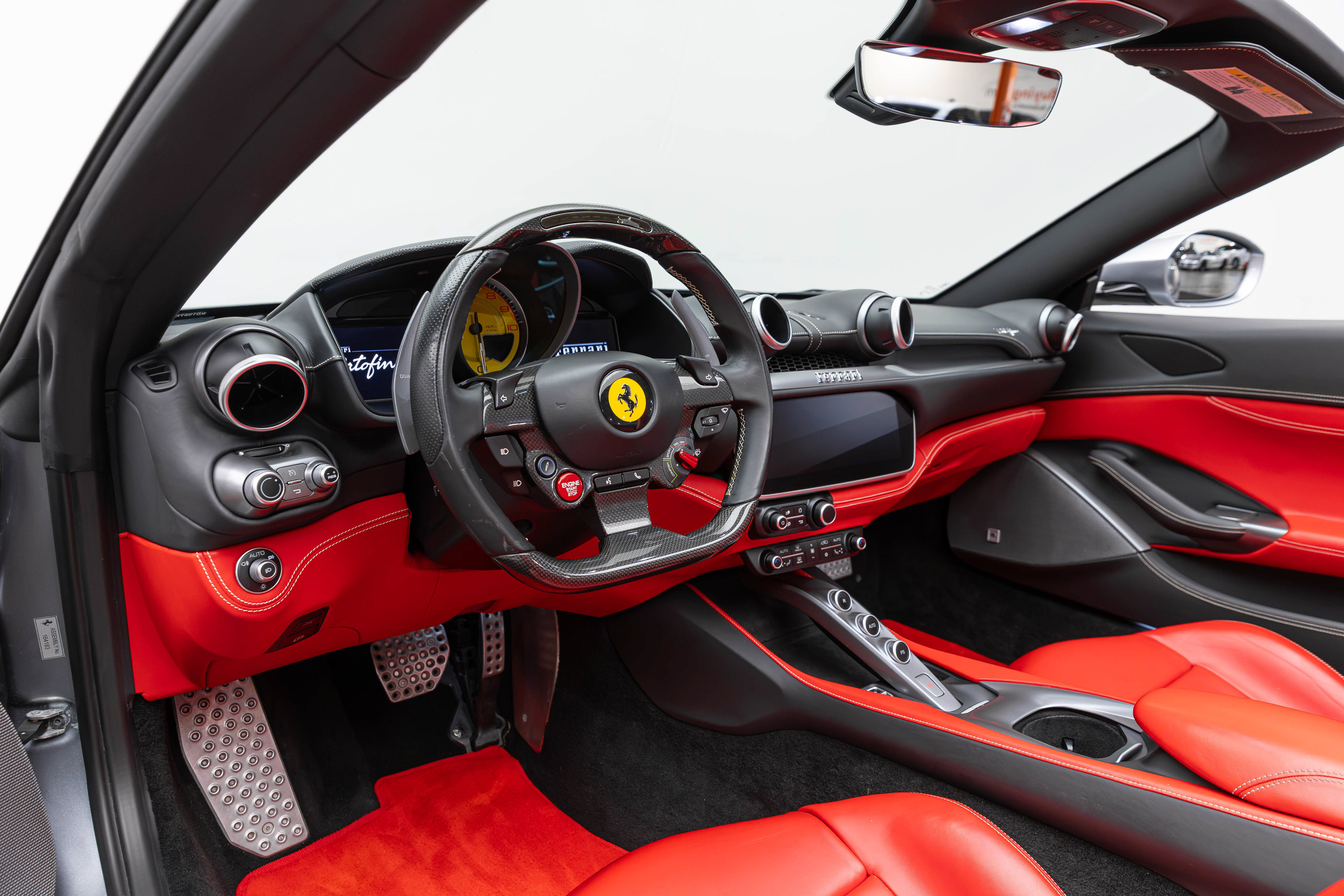 Certified 2019 Ferrari Portofino RWD image 4