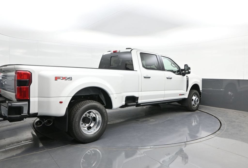 New 2026 Ford F350 King Ranch w/ Chrome Package AWD/4WD image 15