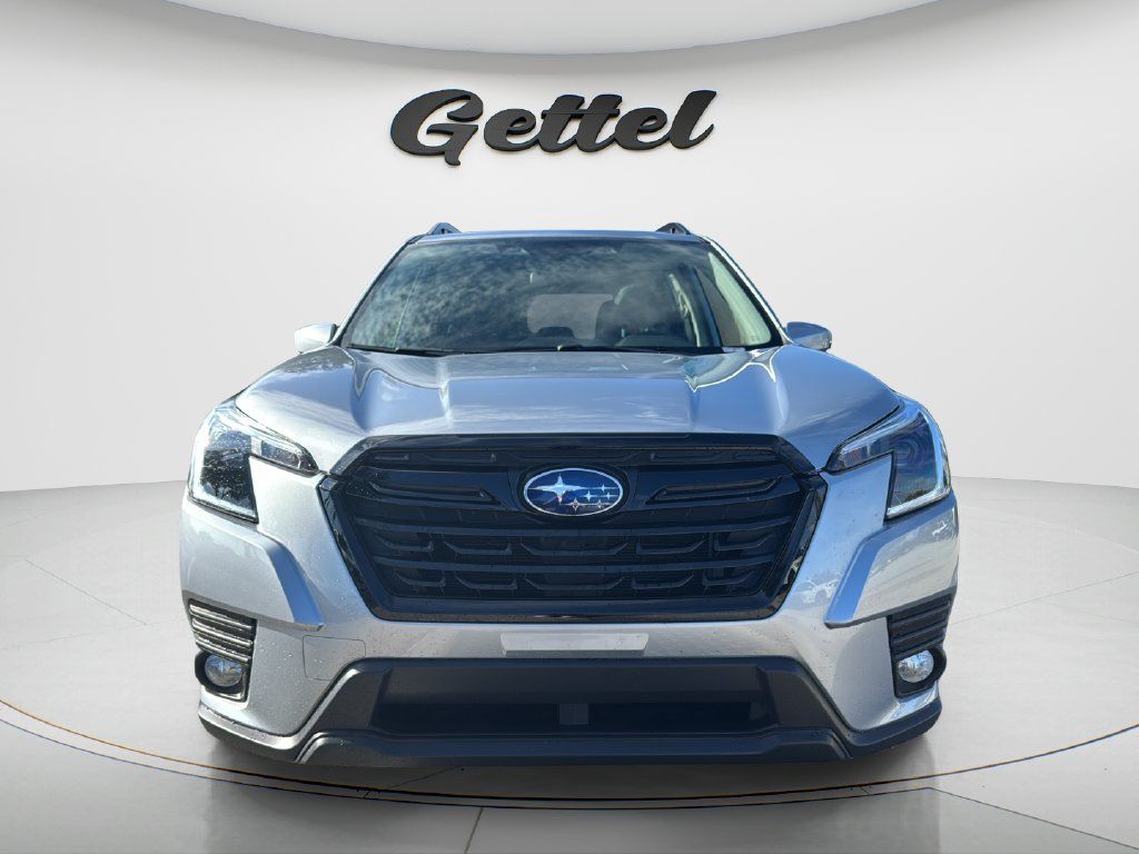 Used 2023 Subaru Forester Premium AWD/4WD image 29