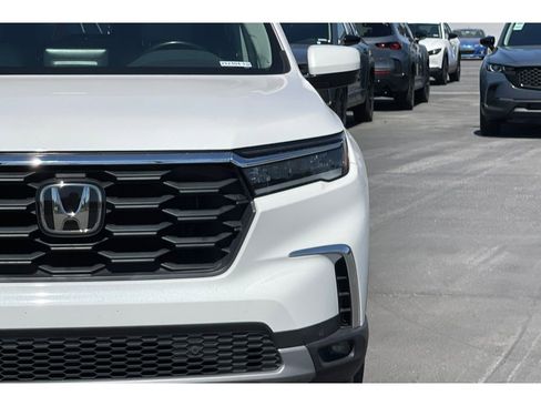 Certified 2024 Honda Pilot EX-L image 19