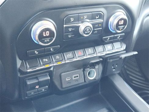 Used 2022 GMC Sierra 1500 Elevation w/ Preferred Package image 19