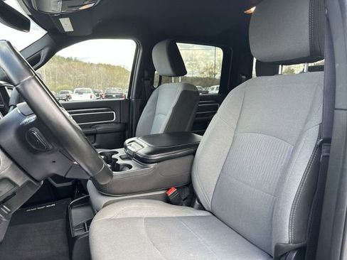 Used 2024 RAM 3500 Big Horn AWD/4WD image 15