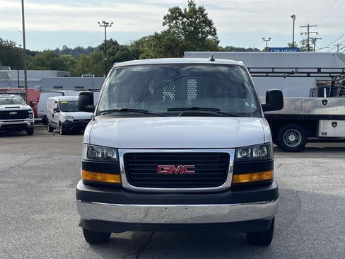 Certified 2025 GMC Savana 2500 w/ Driver Convenience Package RWD image 8