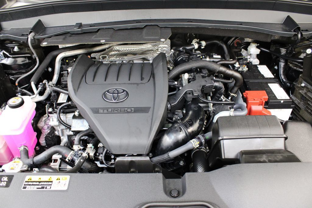 Used 2025 Toyota Grand Highlander AWD image 33
