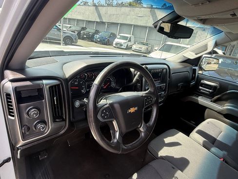 Used 2018 Chevrolet Silverado 1500 LT w/ LT Eassist Package image 12