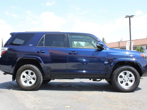 Used 2014 Toyota 4Runner SR5 Premium AWD/4WD image 5