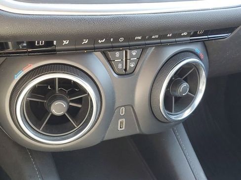 Certified 2020 Chevrolet Blazer LT FWD image 27
