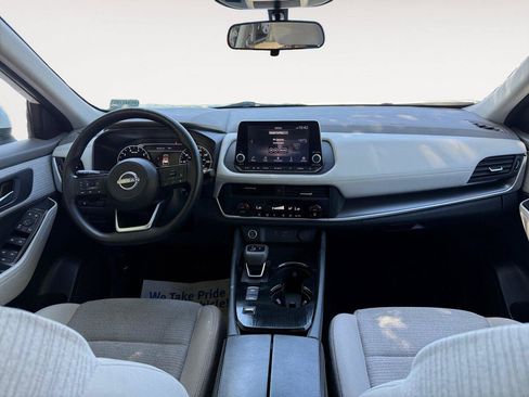 Used 2023 Nissan Rogue SV FWD image 10
