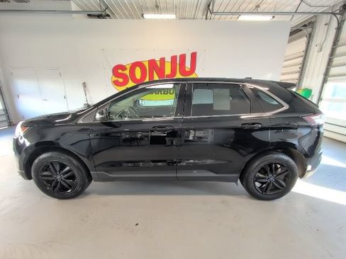 Used 2017 Ford Edge SEL w/ Canadian Touring Package AWD/4WD image 2