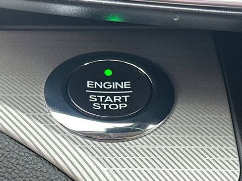 Used 2020 Ford Explorer XLT w/ Equipment Group 202A image 36