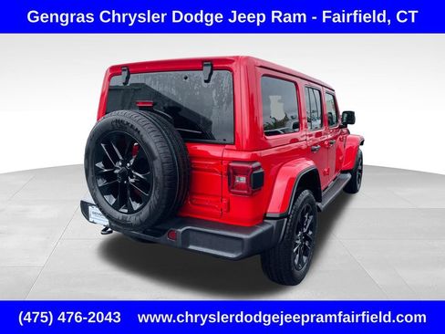 Certified 2025 Jeep Wrangler Unlimited Sahara AWD/4WD image 7