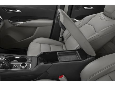Certified 2022 Cadillac XT4 Premium Luxury w/ Enhanced Visibility Package FWD image 17