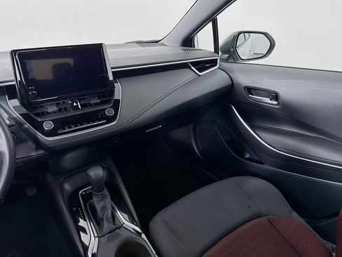 Certified 2025 Toyota Corolla SE FWD image 21