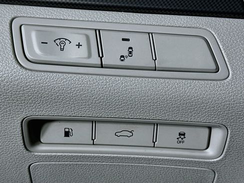 Used 2015 Hyundai Sonata Sport w/ Option Group 03 FWD image 17