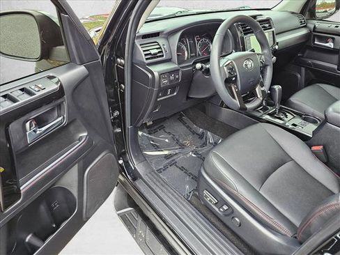 Used 2020 Toyota 4Runner Venture image 14