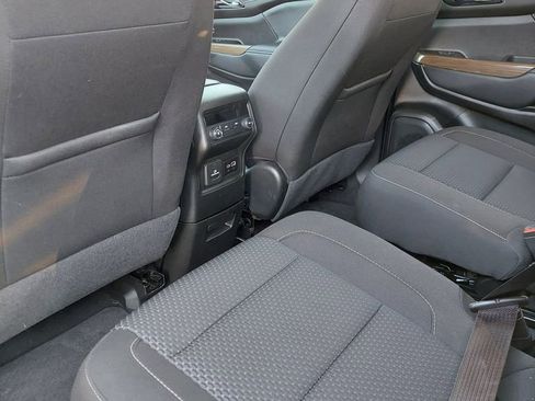 Used 2023 GMC Acadia SLE w/ Driver Convenience Package image 20