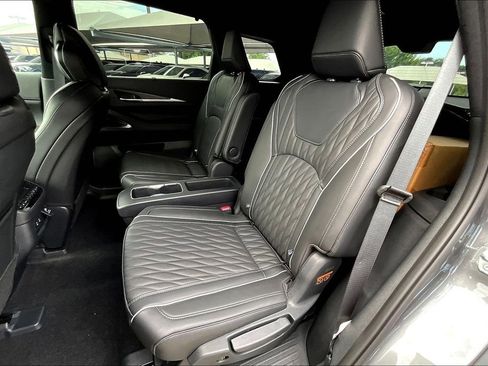 Certified 2026 INFINITI QX60 Autograph w/ Dark Cargo Package AWD/4WD image 15