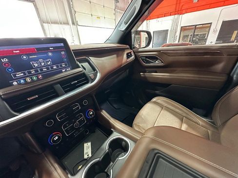 Used 2021 Chevrolet Tahoe High Country AWD/4WD image 24