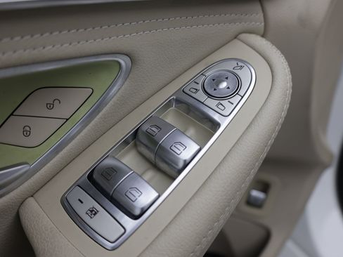 Used 2015 Mercedes-Benz C 300 4MATIC Sedan image 14