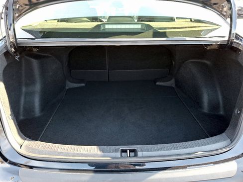 Certified 2024 Toyota Corolla LE image 28