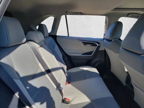 Used 2025 Toyota RAV4 XLE Premium image 16