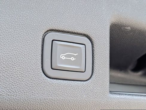Used 2019 Chevrolet Equinox LT AWD/4WD image 25