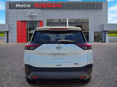 Used 2023 Nissan Rogue S image 5