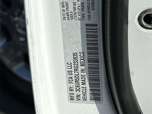 Certified 2024 RAM 2500 Big Horn w/ Off Road Package image 32