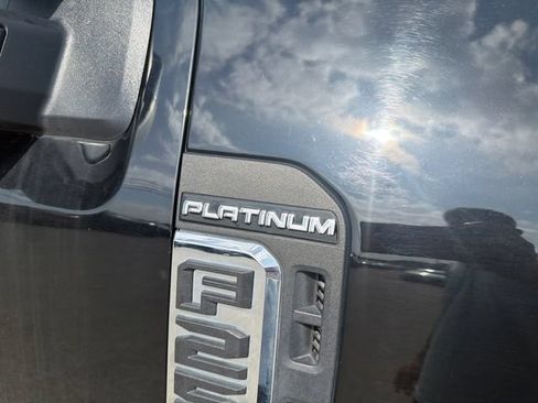 Used 2024 Ford F250 Platinum AWD/4WD image 4