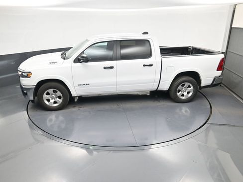 Used 2025 RAM 1500 Big Horn AWD/4WD image 28