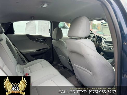Used 2020 Chevrolet Malibu LT FWD image 13