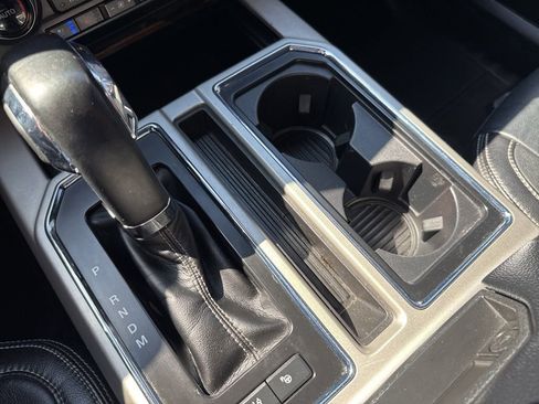 Used 2020 Ford F150 Lariat w/ Equipment Group 502A Luxury image 40