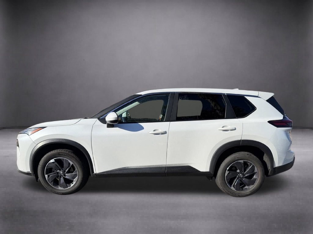 Used 2024 Nissan Rogue SV FWD image 10