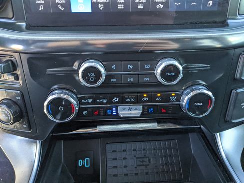 Certified 2024 Ford F150 Platinum image 32