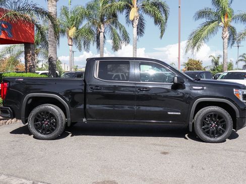 Used 2022 GMC Sierra 1500 Elevation w/ X31 Off-Road Package image 10
