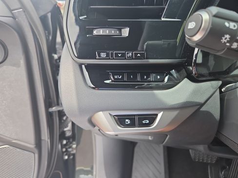 Certified 2025 Lexus RX 450h AWD w/ Convenience Package image 27