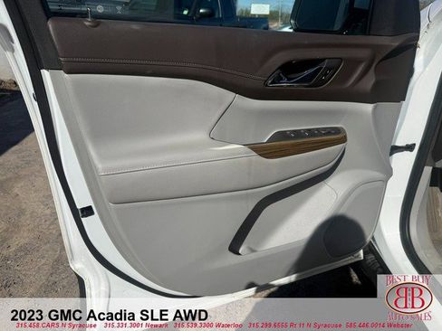 Used 2023 GMC Acadia SLE AWD/4WD image 9