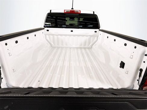 New 2025 Chevrolet Colorado LT w/ LT Convenience Package image 19