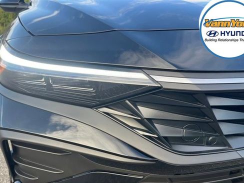 New 2026 Hyundai Elantra Sport image 11