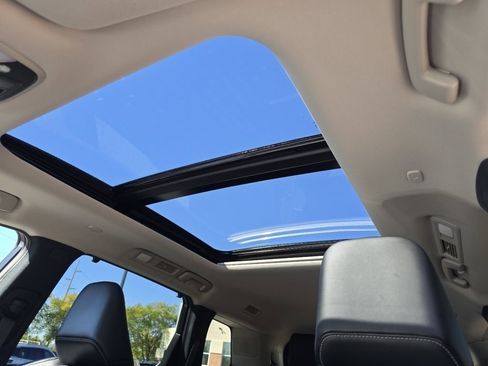 Used 2025 INFINITI QX60 Luxe w/ Vision Package image 3