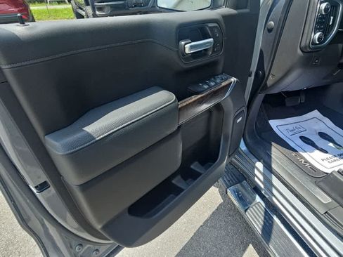 Used 2021 GMC Sierra 1500 Denali w/ Technology Package AWD/4WD image 9