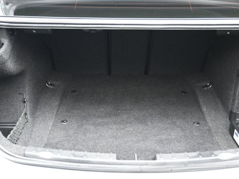 Used 2017 BMW 330i Sedan RWD image 18
