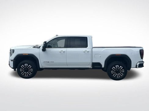 Used 2024 GMC Sierra 2500 AT4 w/ Max Trailering Package AWD/4WD image 3