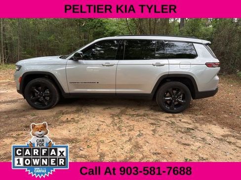 Used 2025 Jeep Grand Cherokee L Limited w/ Black Appearance Package image 8