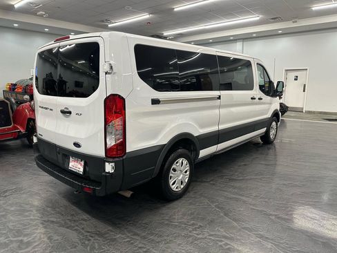 Used 2023 Ford Transit 350 XLT RWD image 5