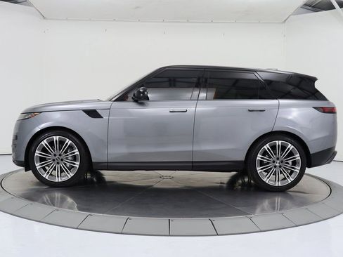 Used 2023 Land Rover Range Rover Sport SE image 2